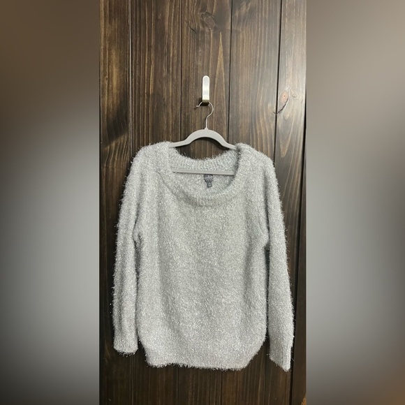 NWT-New York & Company SOHO Silver Sparkly Eyelash Sweater- Size: Medium - Picture 4 of 15